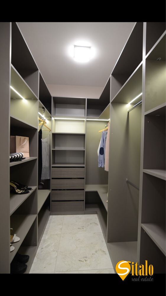 Оренда 4-кімнатної квартири 270 м², Болсуновська вул., 2