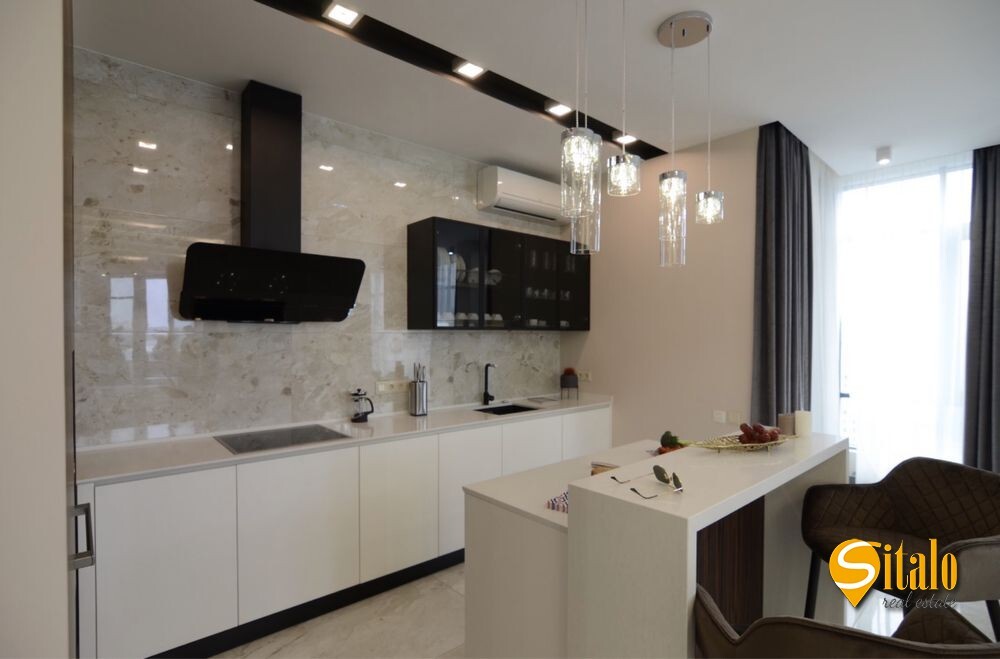 Оренда 4-кімнатної квартири 270 м², Болсуновська вул., 2
