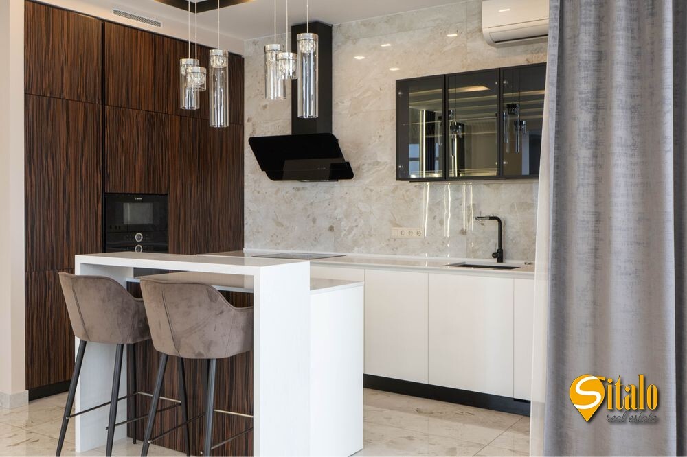 Оренда 4-кімнатної квартири 270 м², Болсуновська вул., 2