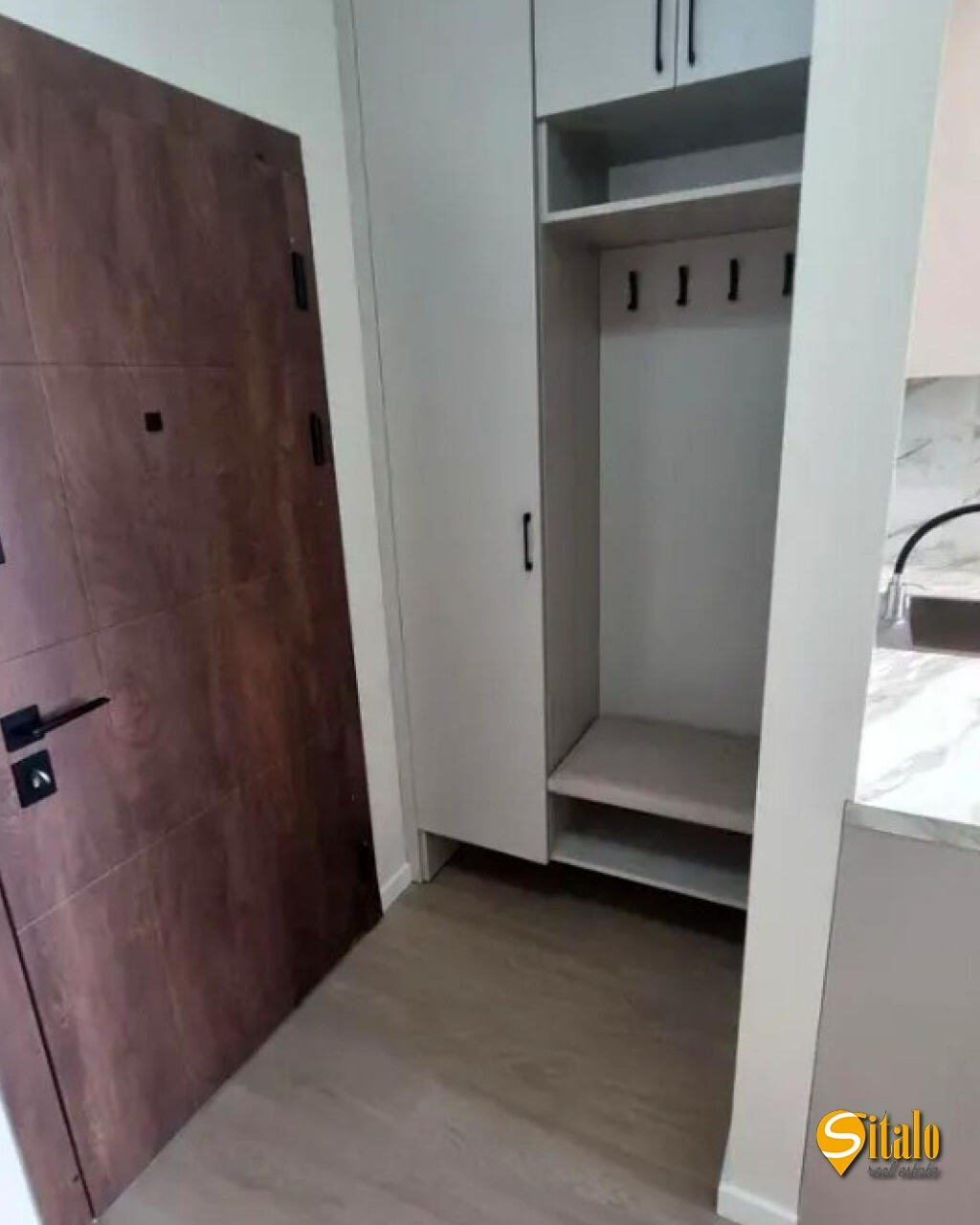 Аренда 1-комнатной квартиры 38 м², Днепровская наб.