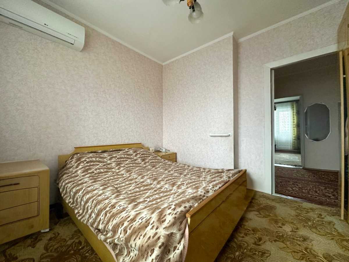 Продажа 3-комнатной квартиры 70 м², Здолбуновская ул., 7А