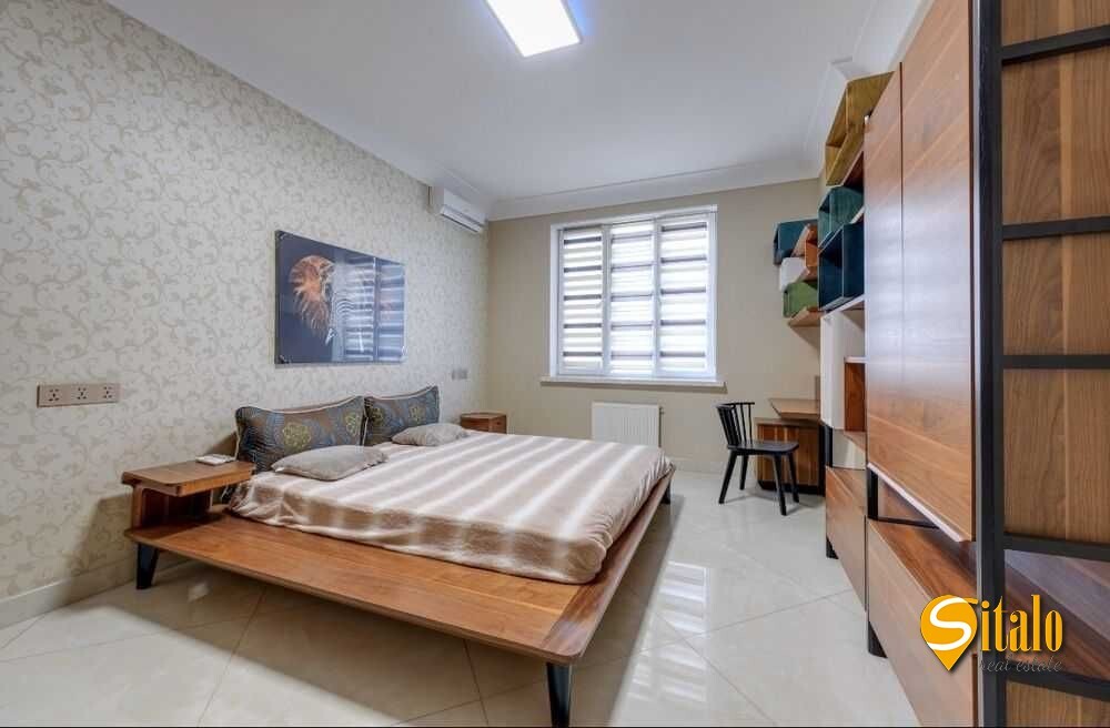 Оренда 2-кімнатної квартири 86 м², Дніпровська наб.