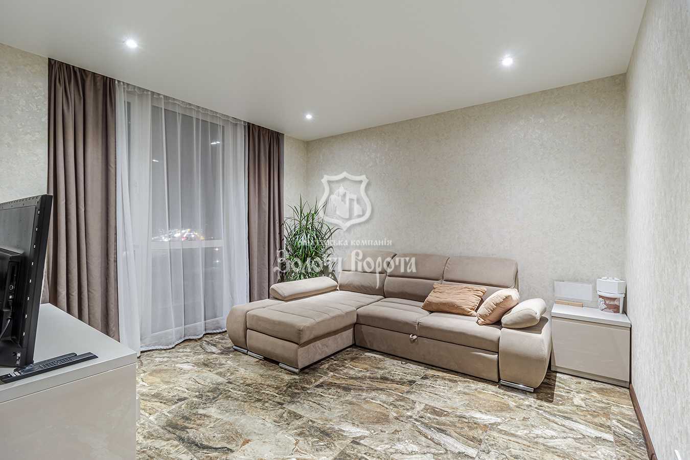 Продаж 1-кімнатної квартири 48 м², Камянська, 127а