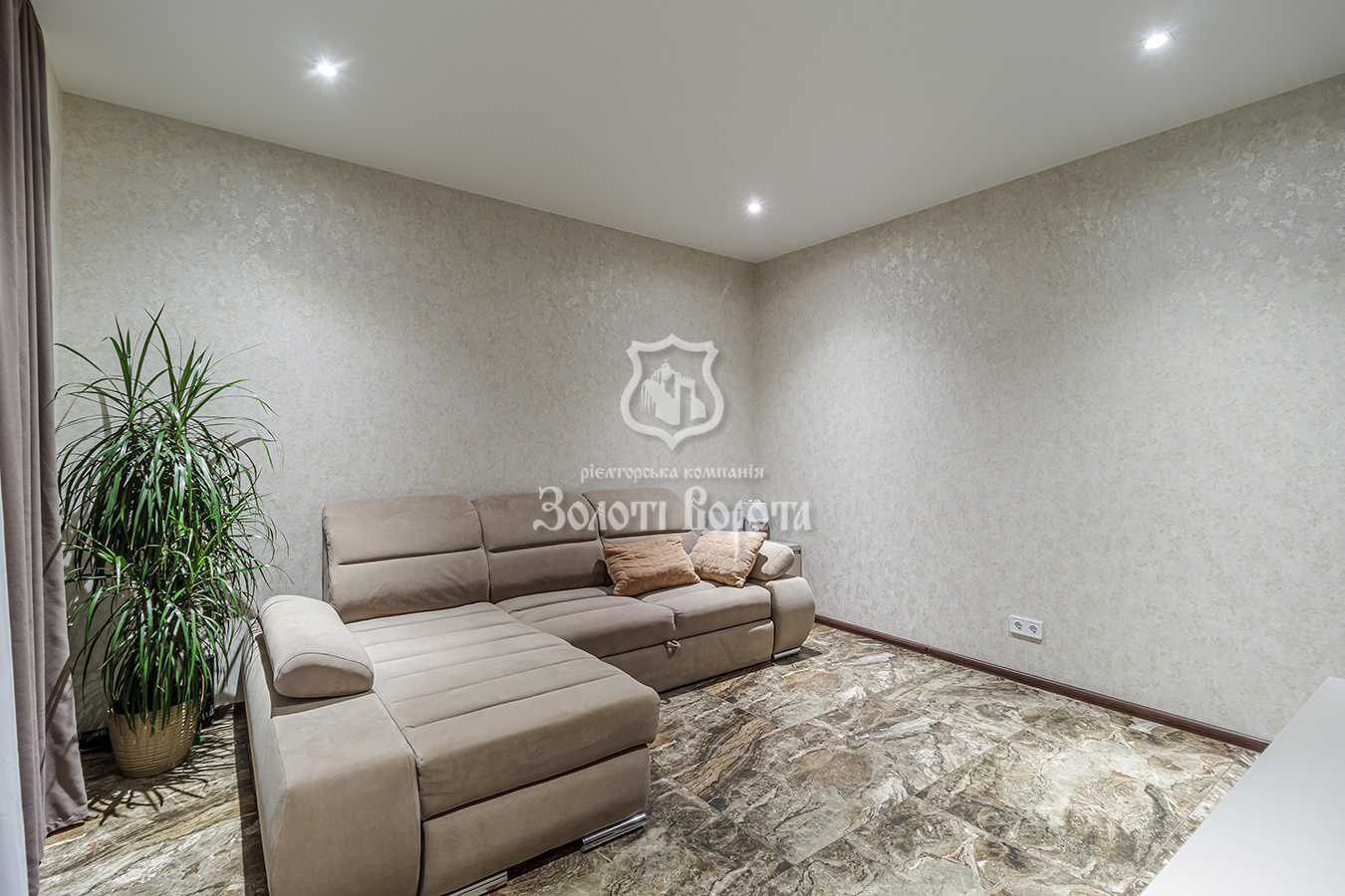 Продаж 1-кімнатної квартири 48 м², Камянська, 127а