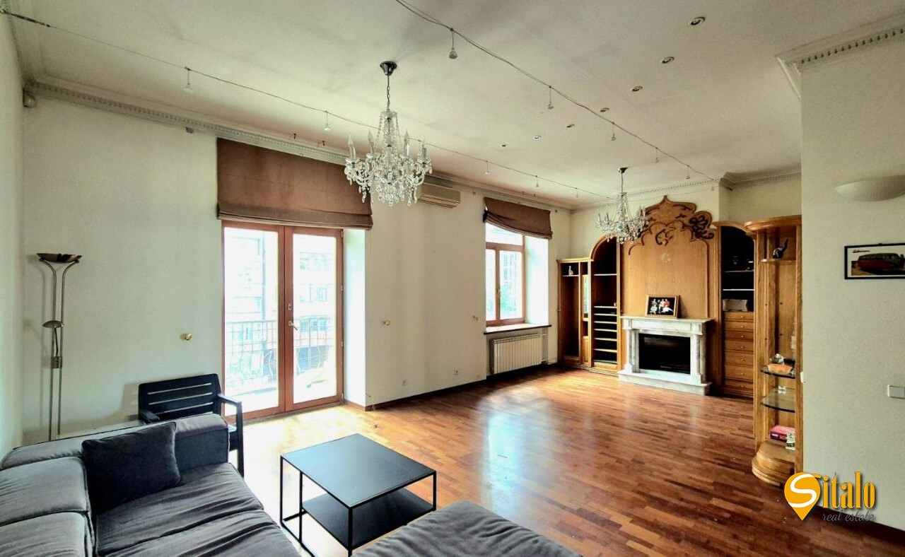 Продажа 4-комнатной квартиры 183 м², Предславинская ул., 30