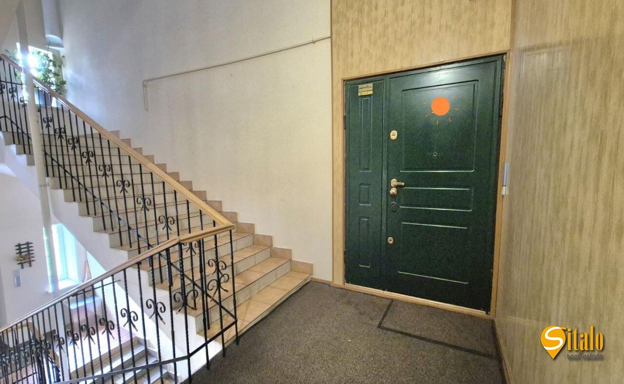 Продажа 4-комнатной квартиры 183 м², Предславинская ул., 30
