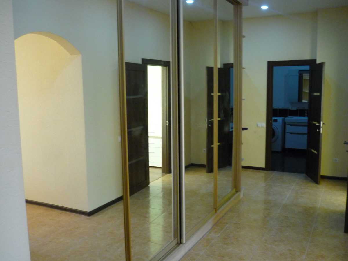 Оренда 2-кімнатної квартири 85.5 м², Євгена Коновальця вул., 44А