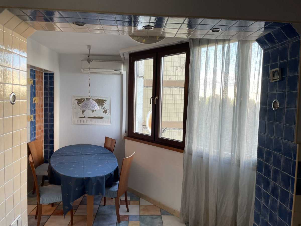 Аренда 3-комнатной квартиры 105 м², Феодоры Пушиной ул., 8