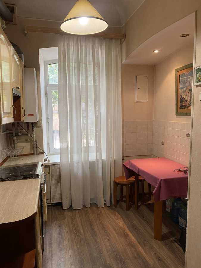 2-комнатная квартира посуточно 48 м², Нежинская ул., 47