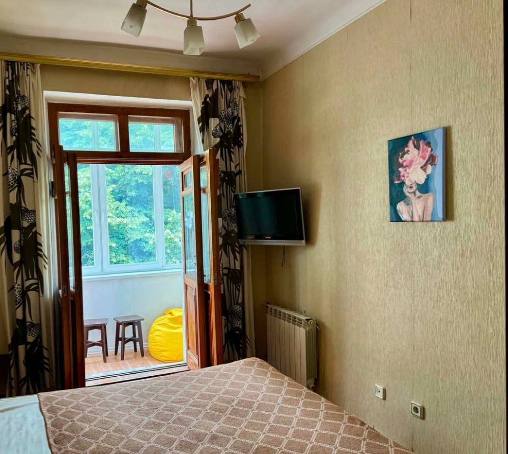 Аренда 2-комнатной квартиры 50 м², Кловский спуск