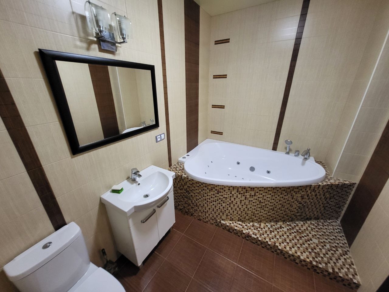 Продажа 2-комнатной квартиры 83 м², Маршала Малиновского ул., 48А