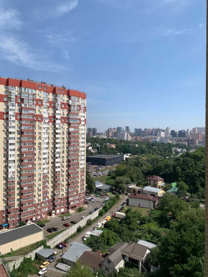 Продаж 3-кімнатної квартири 98 м², Ясинуватський пров., 11