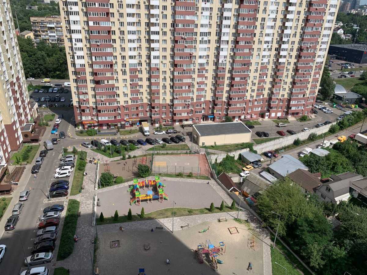 Продаж 3-кімнатної квартири 98 м², Ясинуватський пров., 11