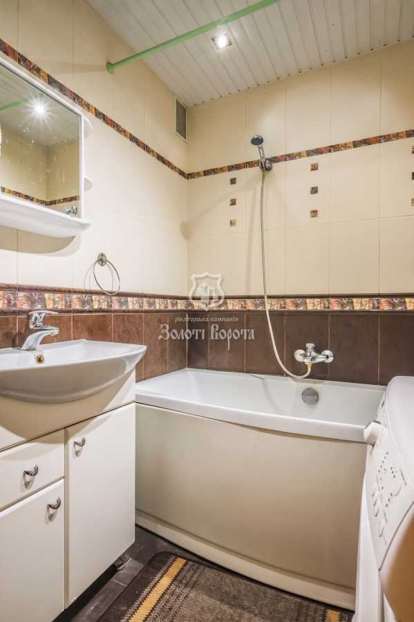 Продажа 1-комнатной квартиры 42.1 м², Владимира Маяковского просп., 52