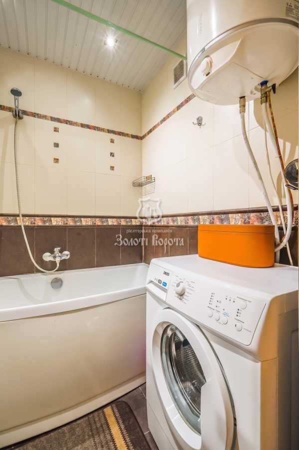 Продажа 1-комнатной квартиры 42.1 м², Владимира Маяковского просп., 52