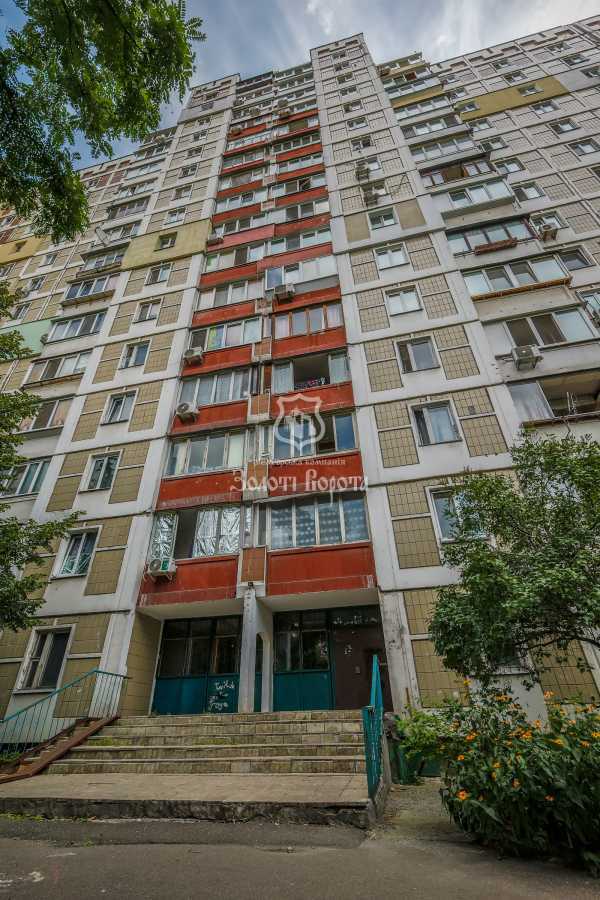 Продажа 1-комнатной квартиры 42.1 м², Владимира Маяковского просп., 52