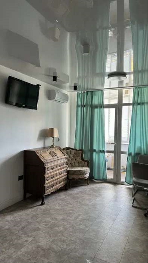 Продаж 2-кімнатної квартири 68 м², Євгена Сверстюка вул., 6