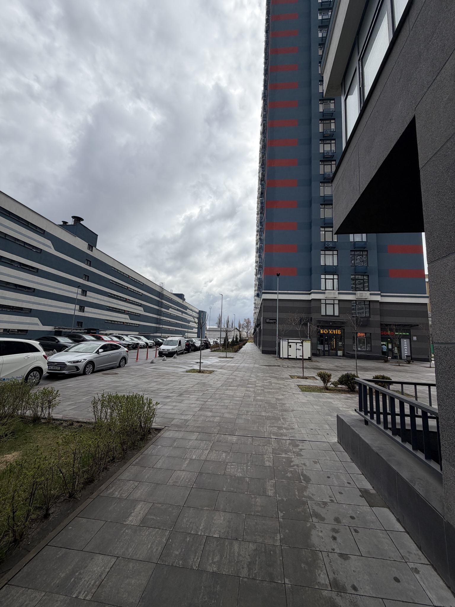Продажа 3-комнатной квартиры 97 м², Евгения Сверстюка ул.
