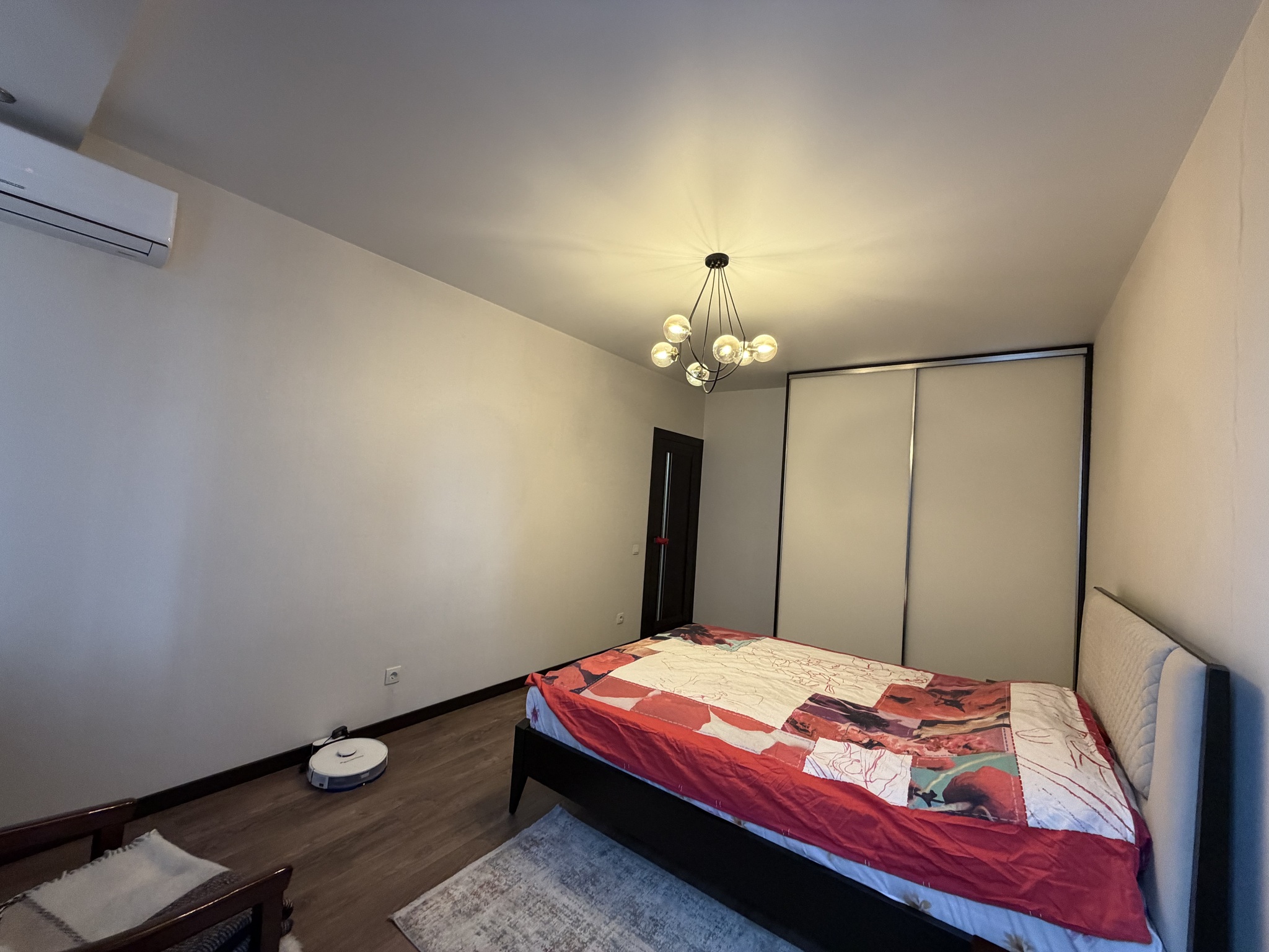 Продажа 3-комнатной квартиры 97 м², Евгения Сверстюка ул.