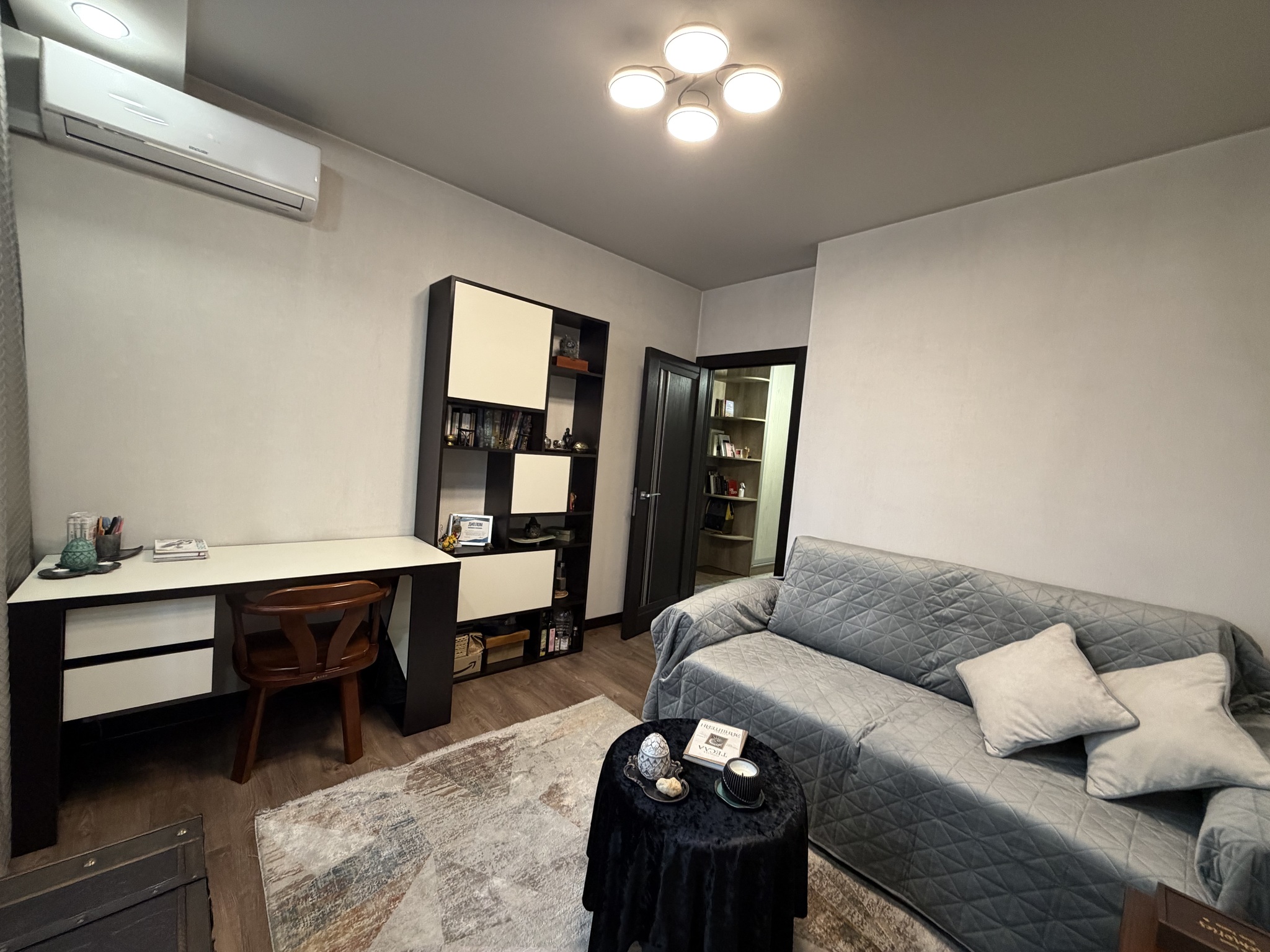 Продажа 3-комнатной квартиры 97 м², Евгения Сверстюка ул.
