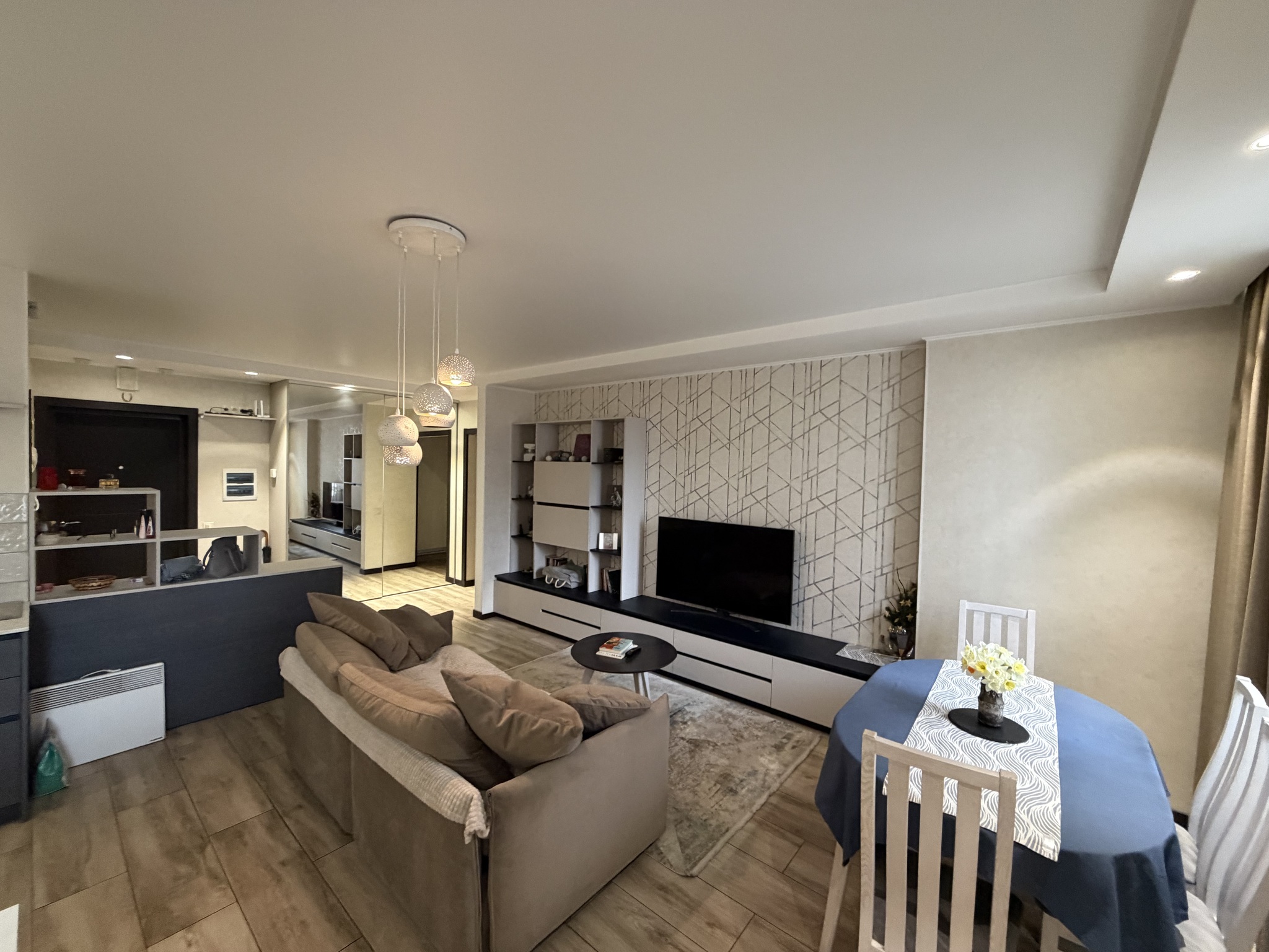 Продажа 3-комнатной квартиры 97 м², Евгения Сверстюка ул.