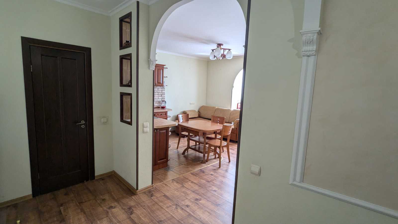 Оренда 2-кімнатної квартири 86 м², Урлівська вул., 11/44