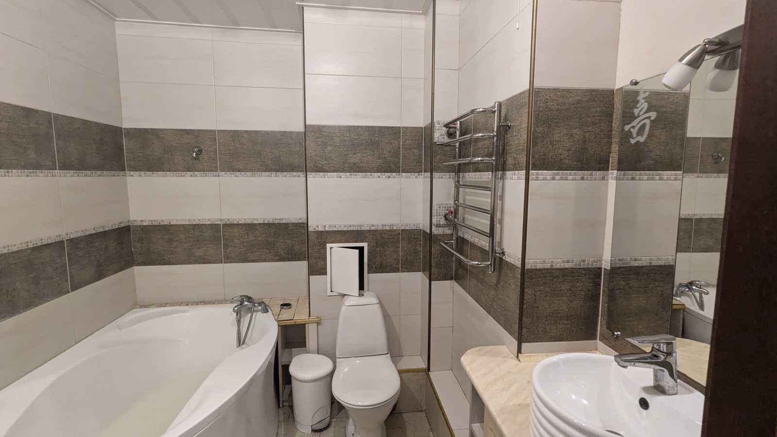 Оренда 2-кімнатної квартири 86 м², Урлівська вул., 11/44