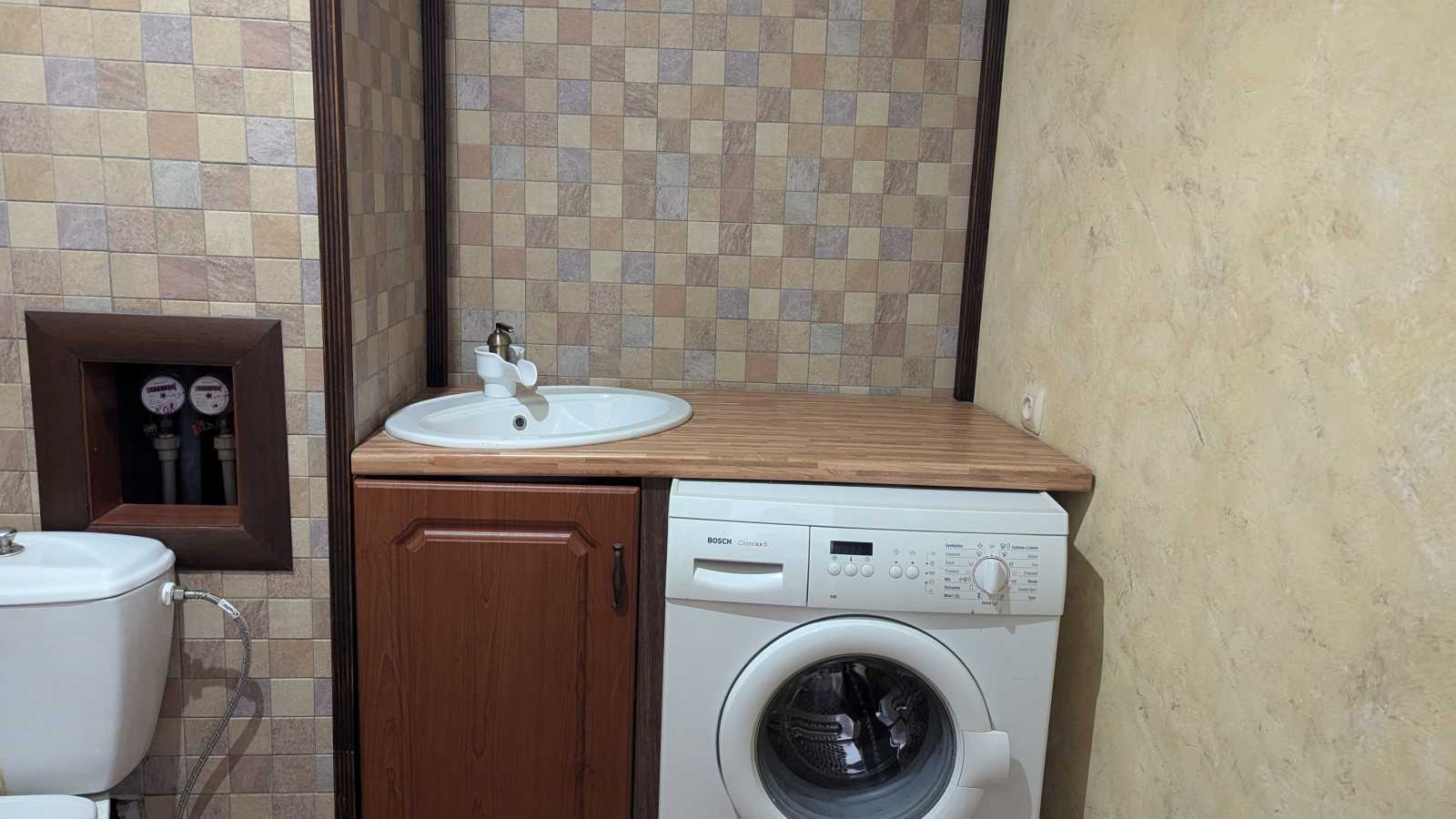 Оренда 2-кімнатної квартири 86 м², Урлівська вул., 11/44