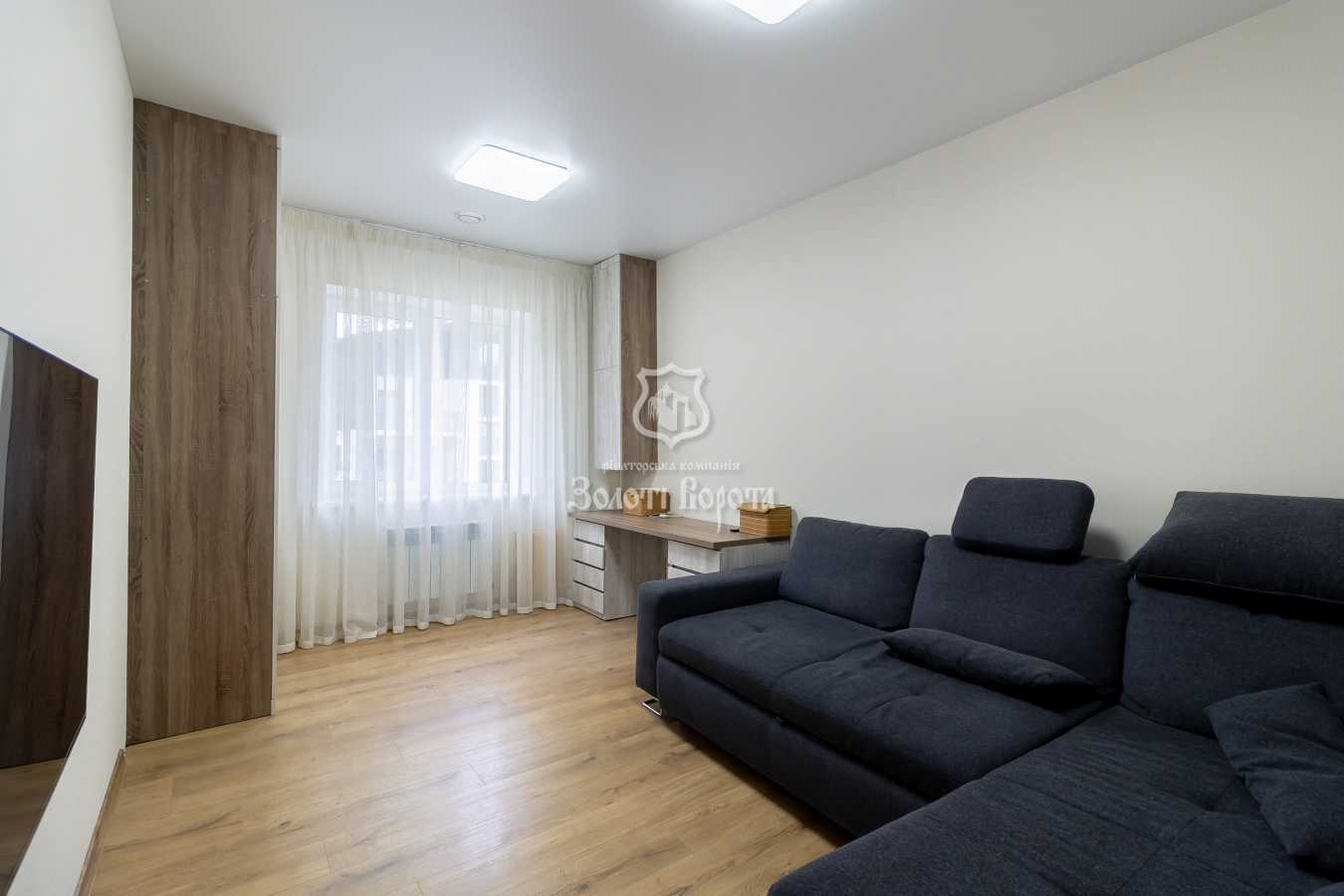Продаж 3-кімнатної квартири 112 м², Підлісна вул., 15