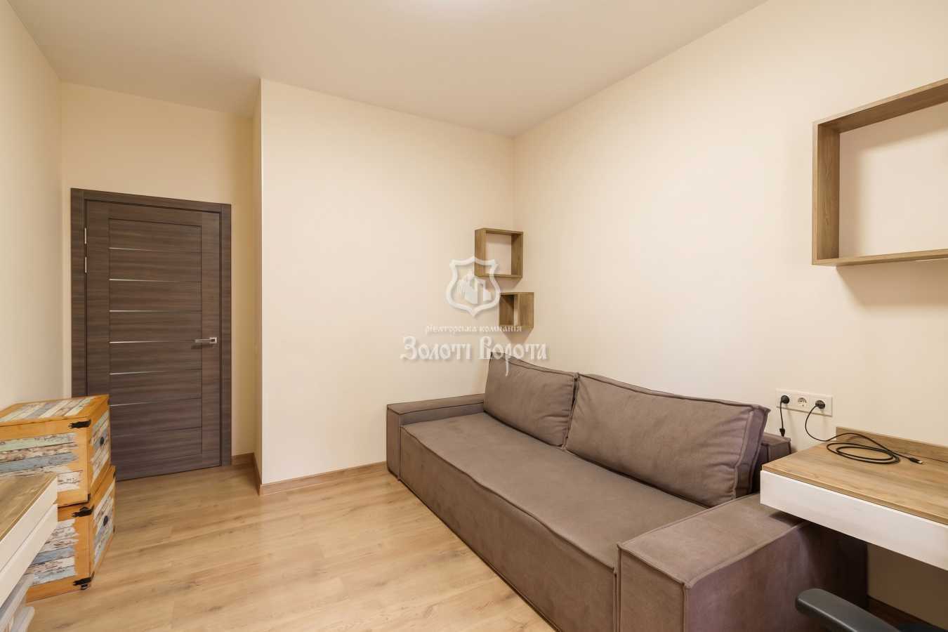 Продаж 3-кімнатної квартири 112 м², Підлісна вул., 15