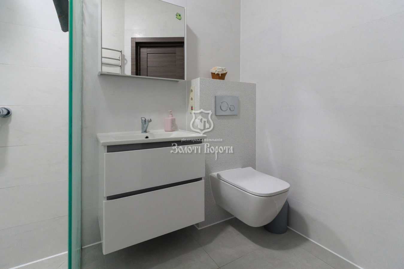 Продаж 3-кімнатної квартири 112 м², Підлісна вул., 15