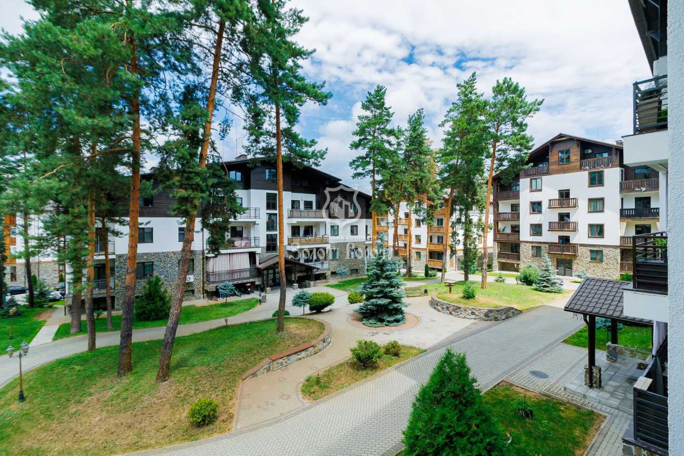 Продаж 3-кімнатної квартири 112 м², Підлісна вул., 15