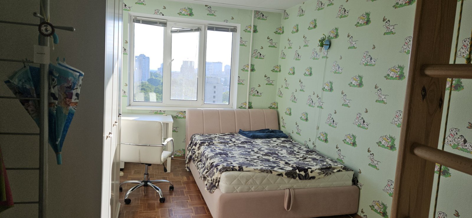 Продаж 3-кімнатної квартири 70 м², Чистяківська вул.