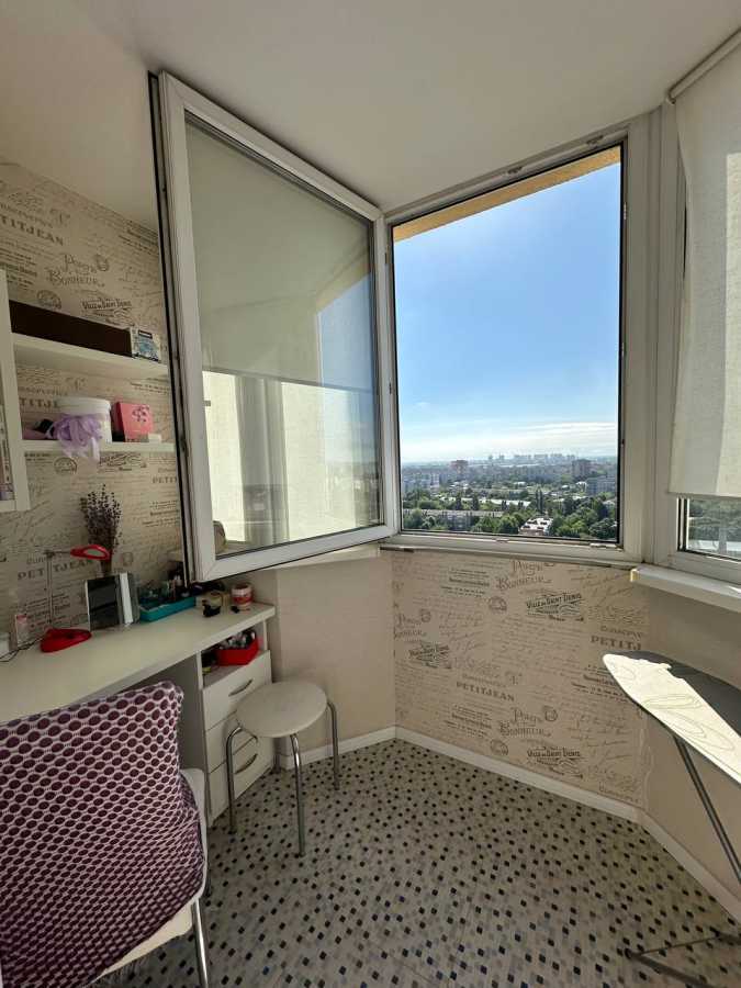 Продажа 2-комнатной квартиры 61 м², Киевская ул., 243