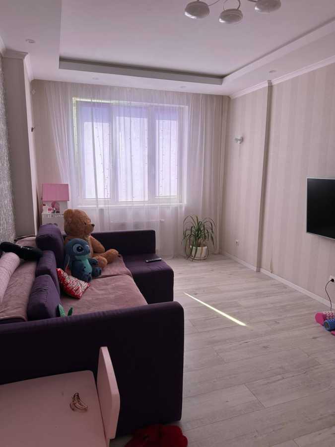 Продажа 2-комнатной квартиры 61 м², Киевская ул., 243