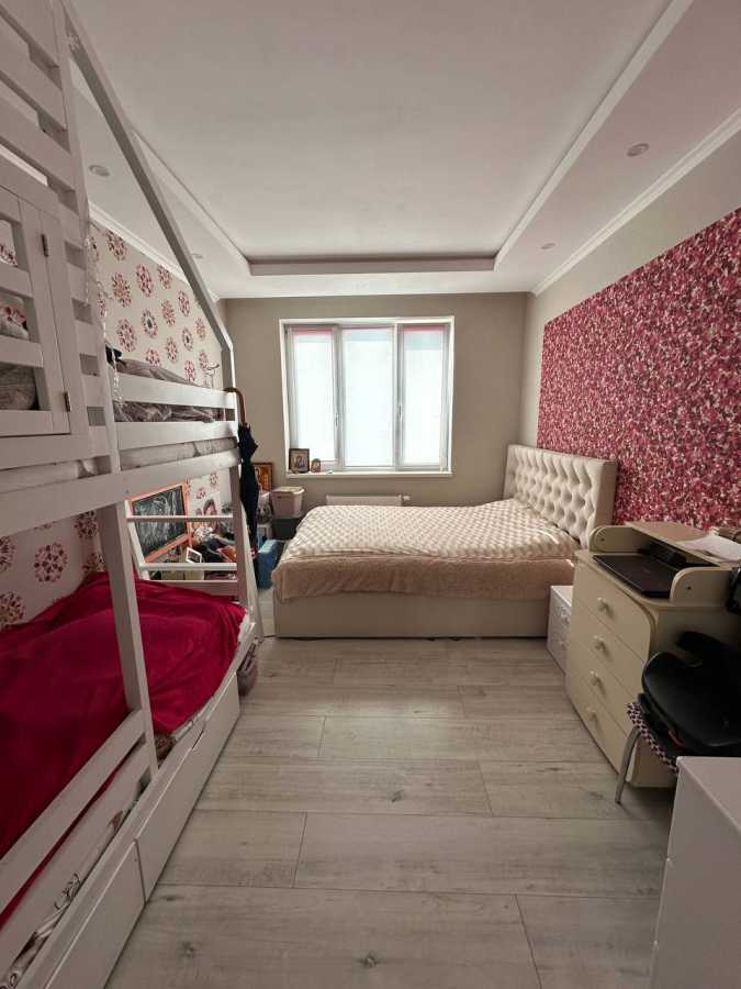 Продажа 2-комнатной квартиры 61 м², Киевская ул., 243