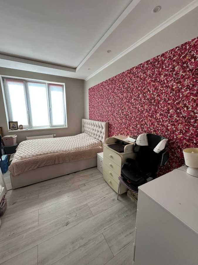 Продажа 2-комнатной квартиры 61 м², Киевская ул., 243
