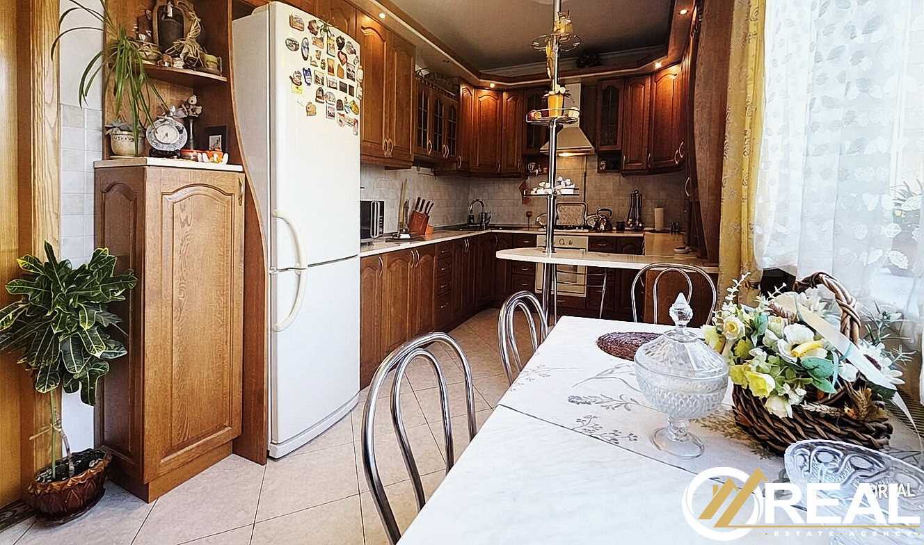 Продажа дома 380 м², Січових Стрільців