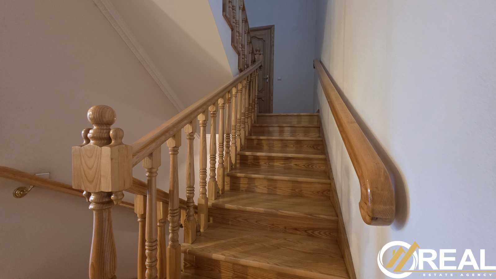 Продажа дома 380 м², Січових Стрільців