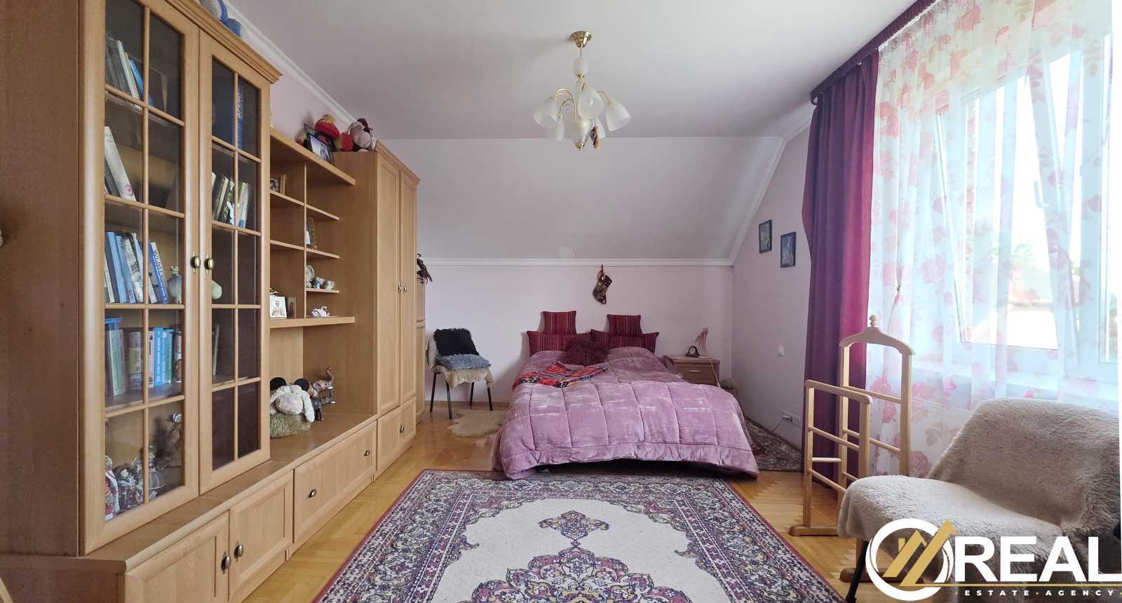 Продажа дома 380 м², Січових Стрільців