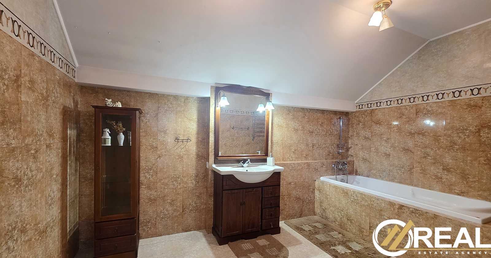 Продажа дома 380 м², Січових Стрільців