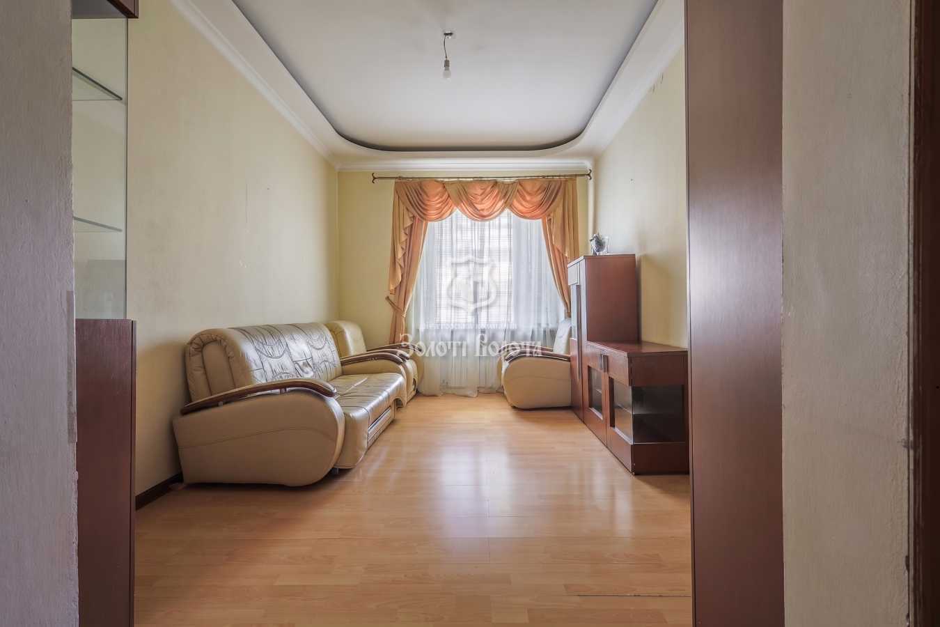 Продаж 2-кімнатної квартири 48.5 м², Академіка Грекова вул., 5