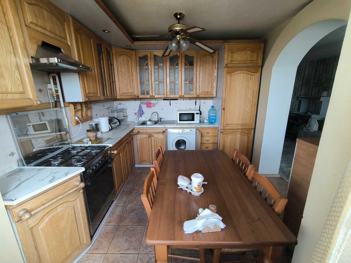 Продажа 3-комнатной квартиры 69 м², Ивана Миколайчука ул., 17