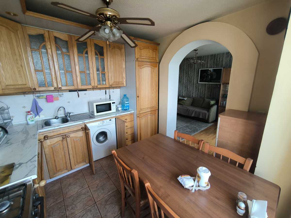 Продажа 3-комнатной квартиры 69 м², Ивана Миколайчука ул., 17