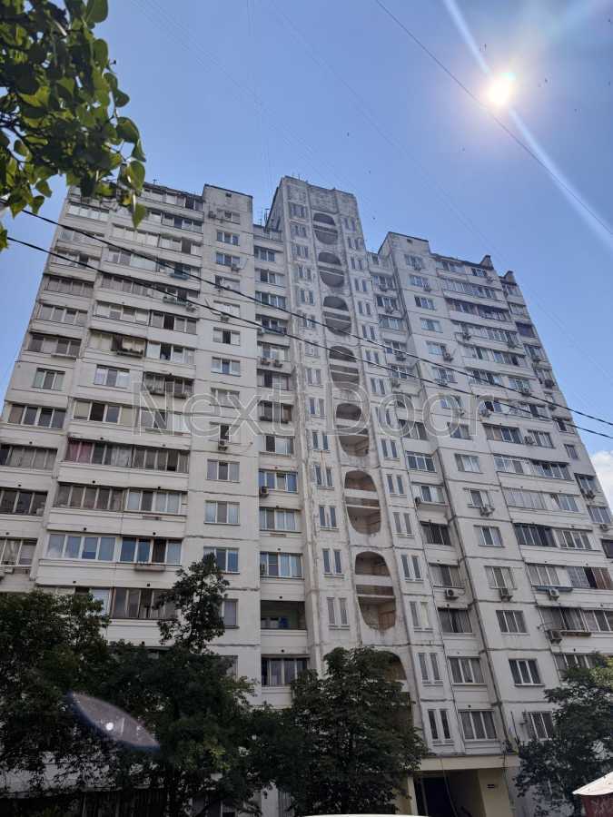 Продаж 2-кімнатної квартири 60.8 м², Оболонський просп., 28Б