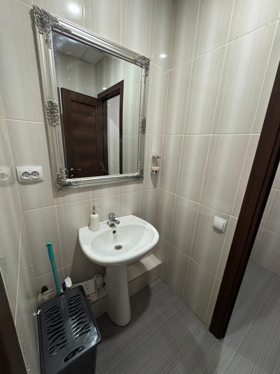Оренда офісу 86 м², Глибочицька вул., 40