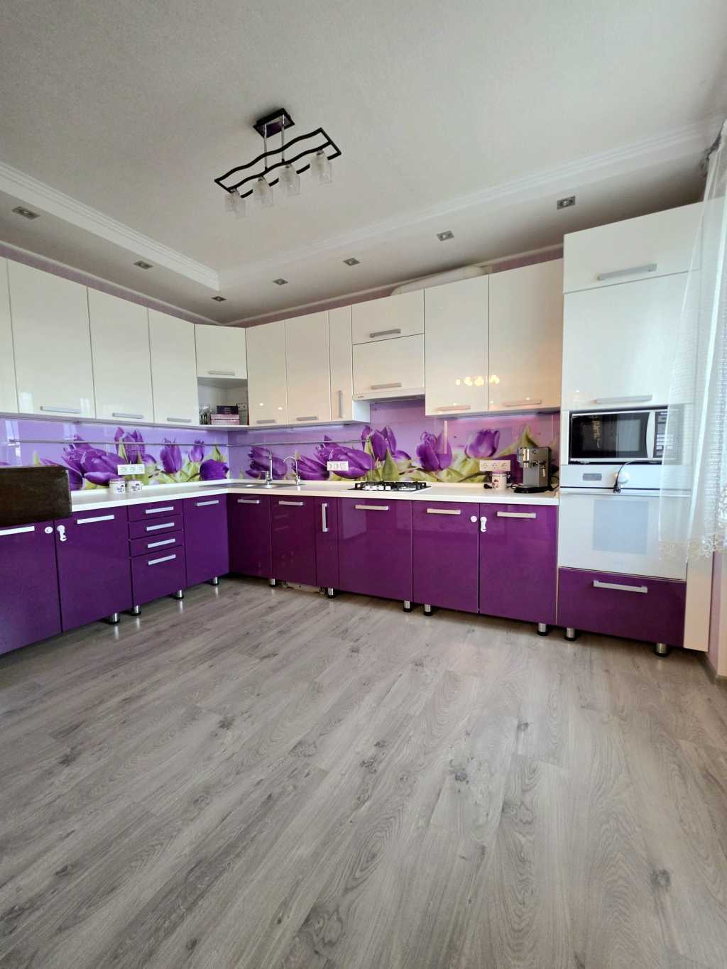 Продаж 3-кімнатної квартири 89 м², Грушевського