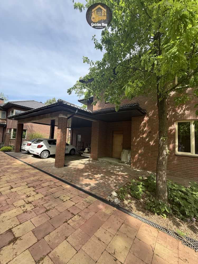 Продажа коттеджа 250 м², Липова