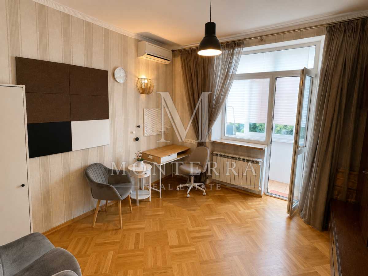 Продаж 3-кімнатної квартири 74.3 м², Арсенальна вул., 15