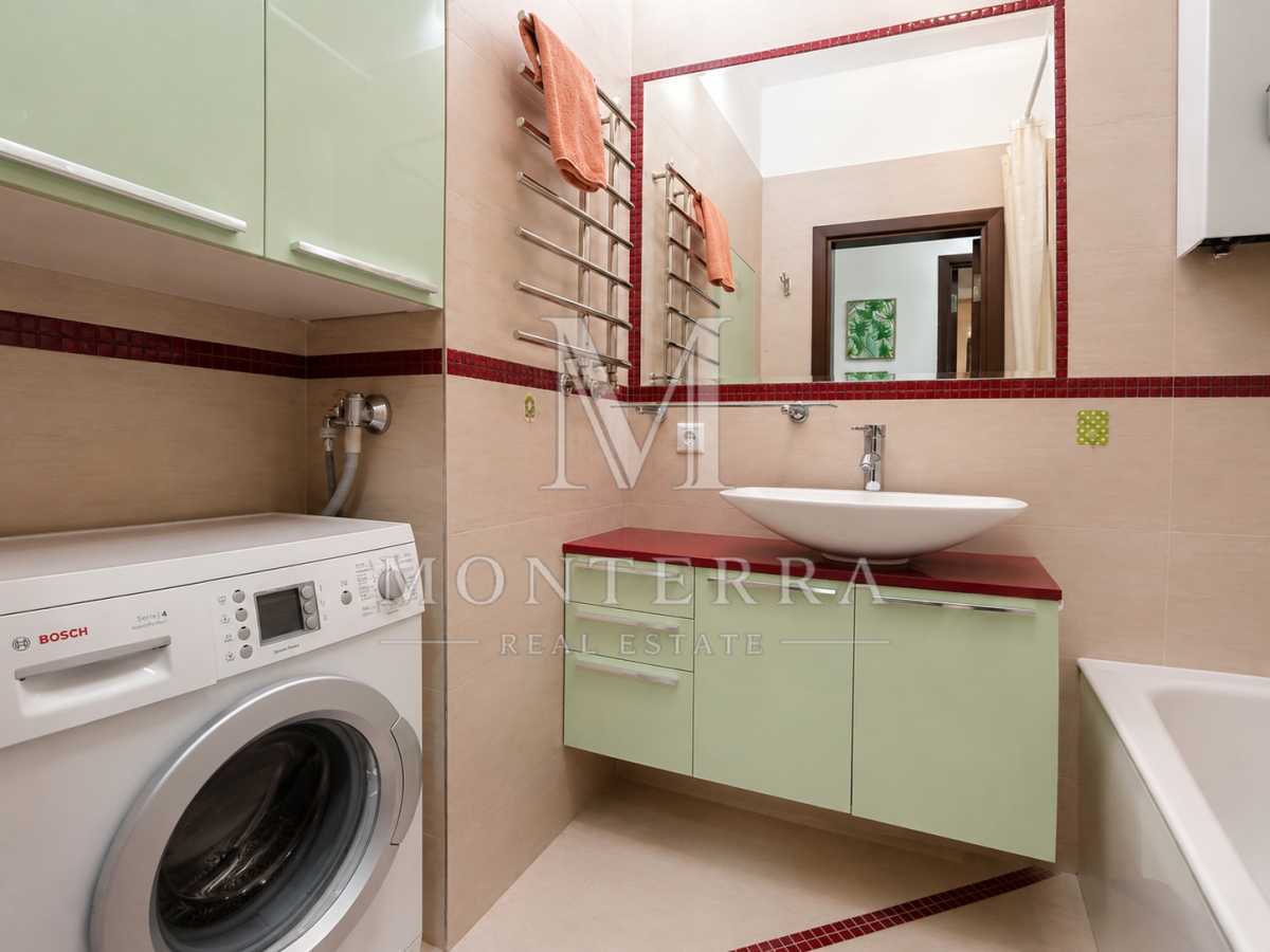 Продаж 3-кімнатної квартири 74.3 м², Арсенальна вул., 15